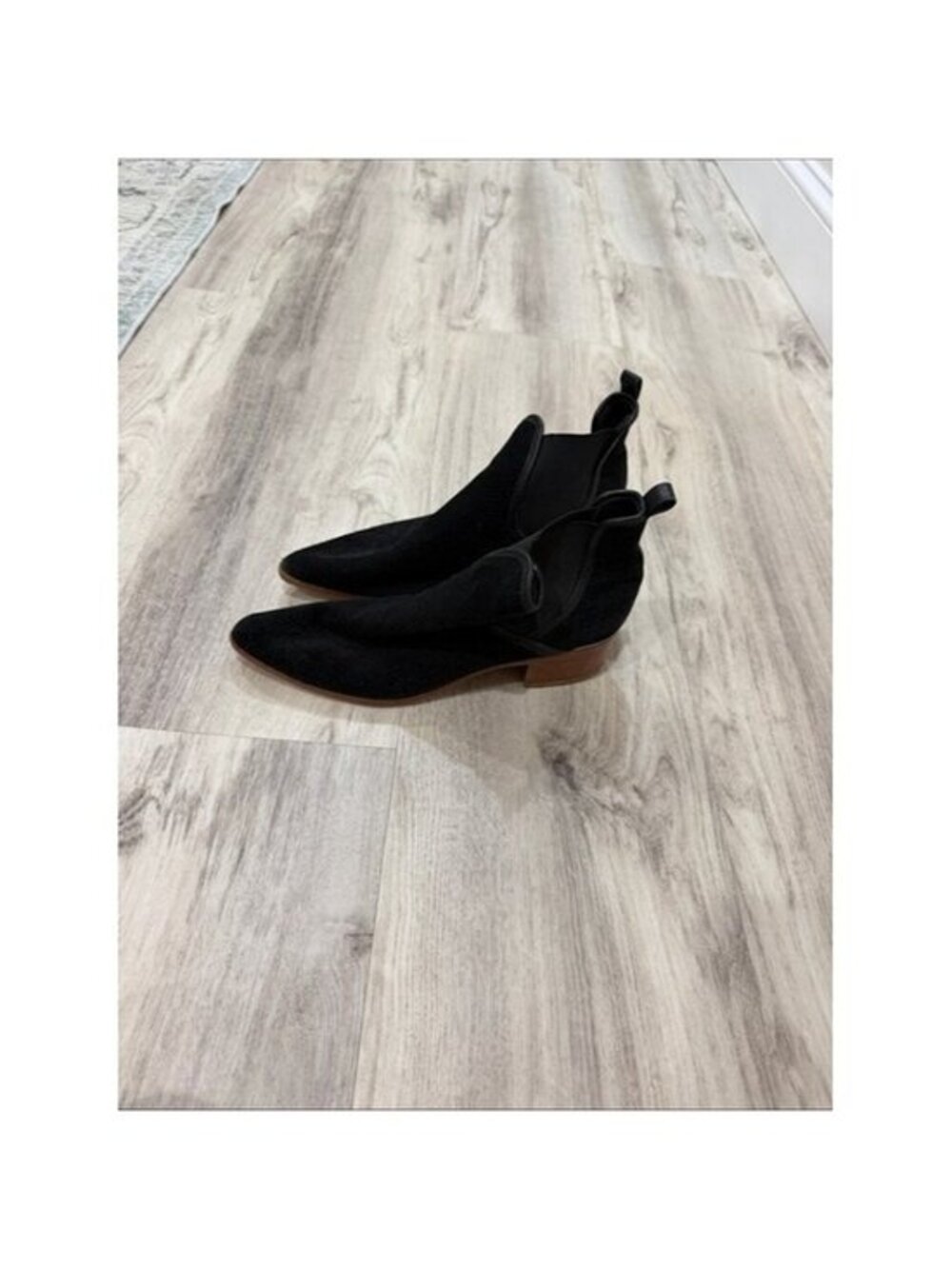 Donald J. Pliner Black Suede Pointed Chelsea Ankle Booties size 9